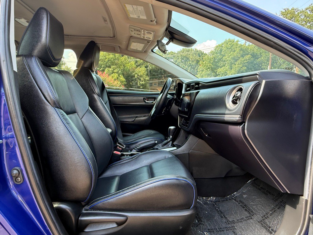 2018 Toyota Corolla Image 31
