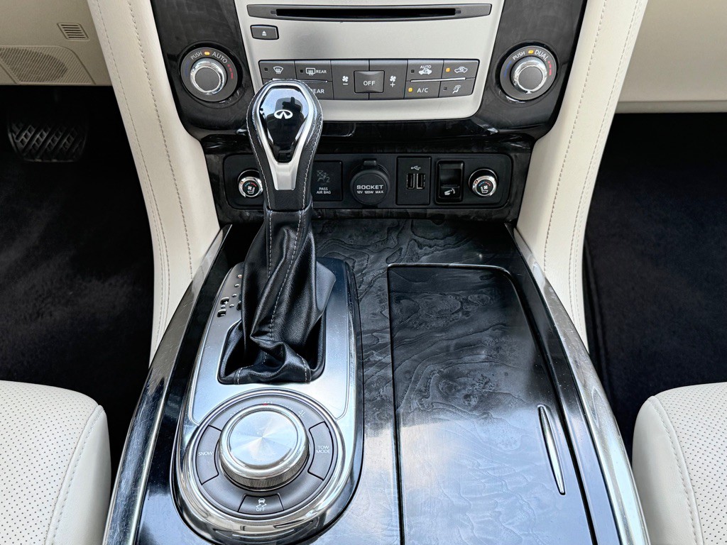 2018 INFINITI QX80 Image 21