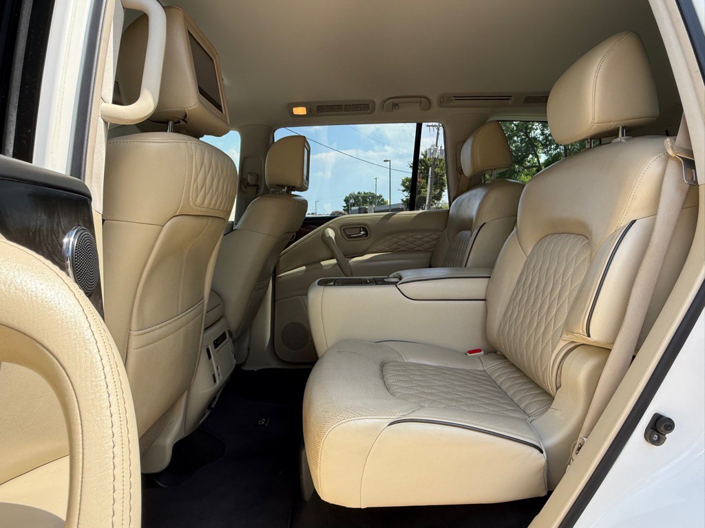 2018 INFINITI QX80 Image 26