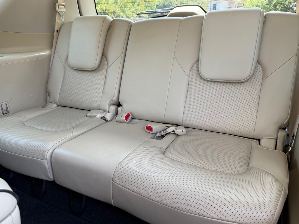2018 INFINITI QX80 Image 27