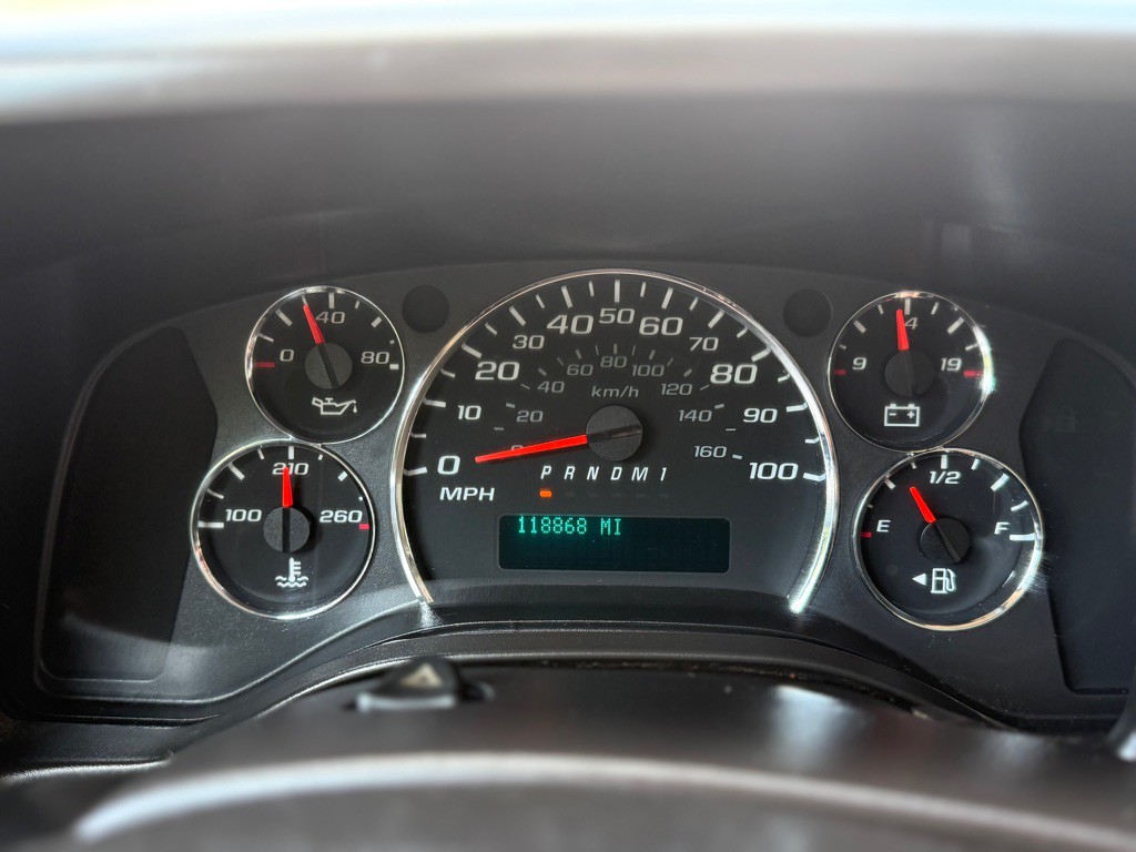 2014 Chevrolet Express Image 13