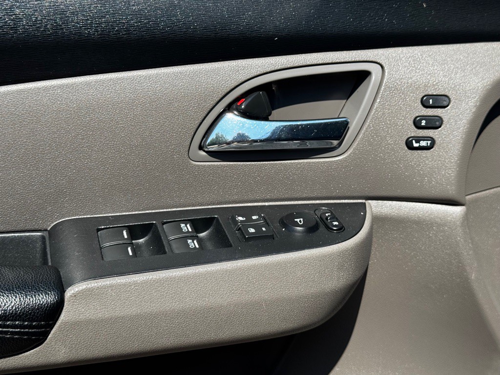 2014 Honda Odyssey Image 7
