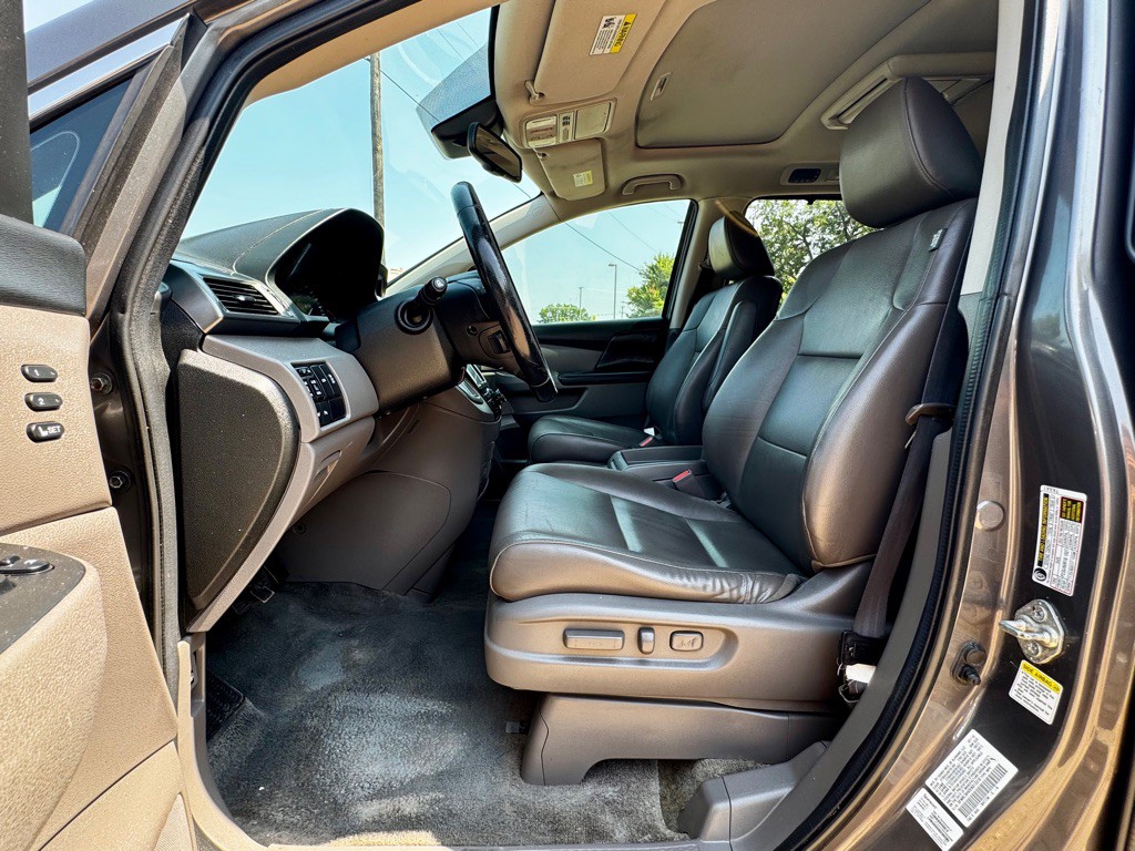 2014 Honda Odyssey Image 8