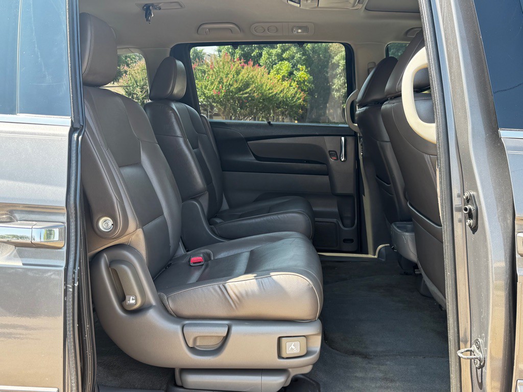 2014 Honda Odyssey Image 25