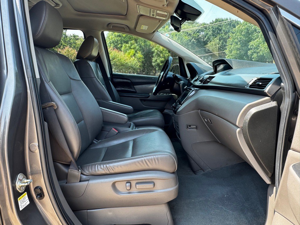 2014 Honda Odyssey Image 27