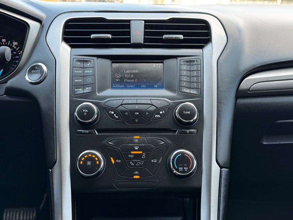 2017 Ford Fusion Image 18