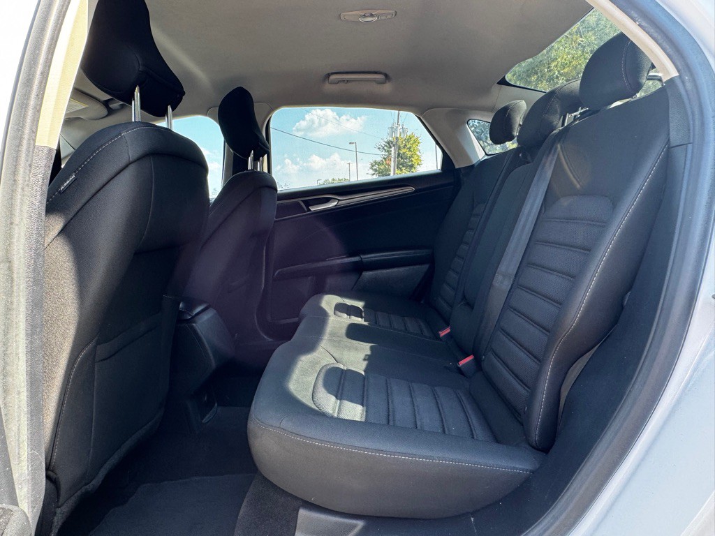 2017 Ford Fusion Image 25