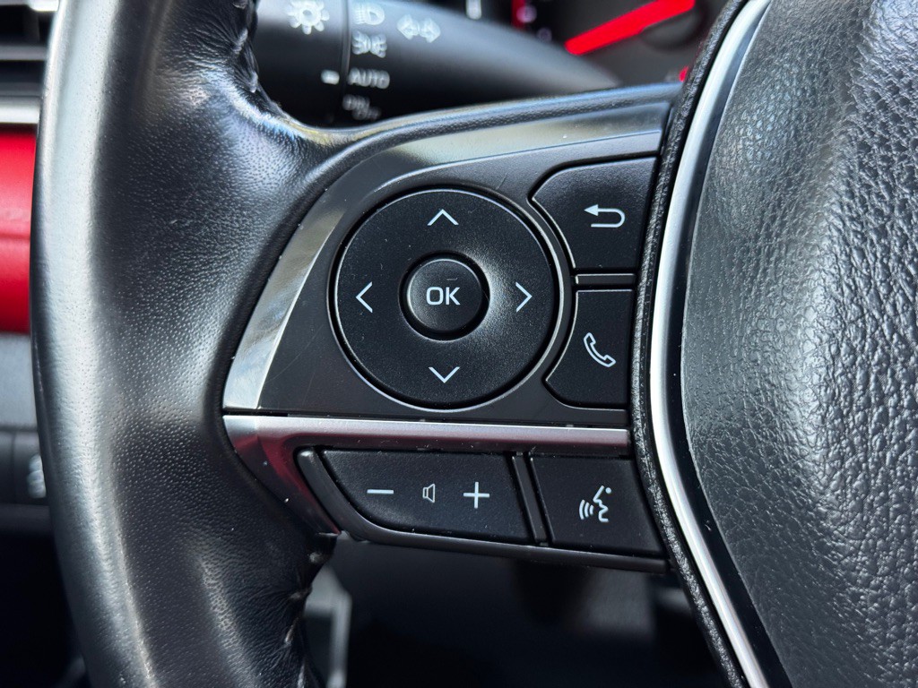 2019 Toyota Camry Image 14