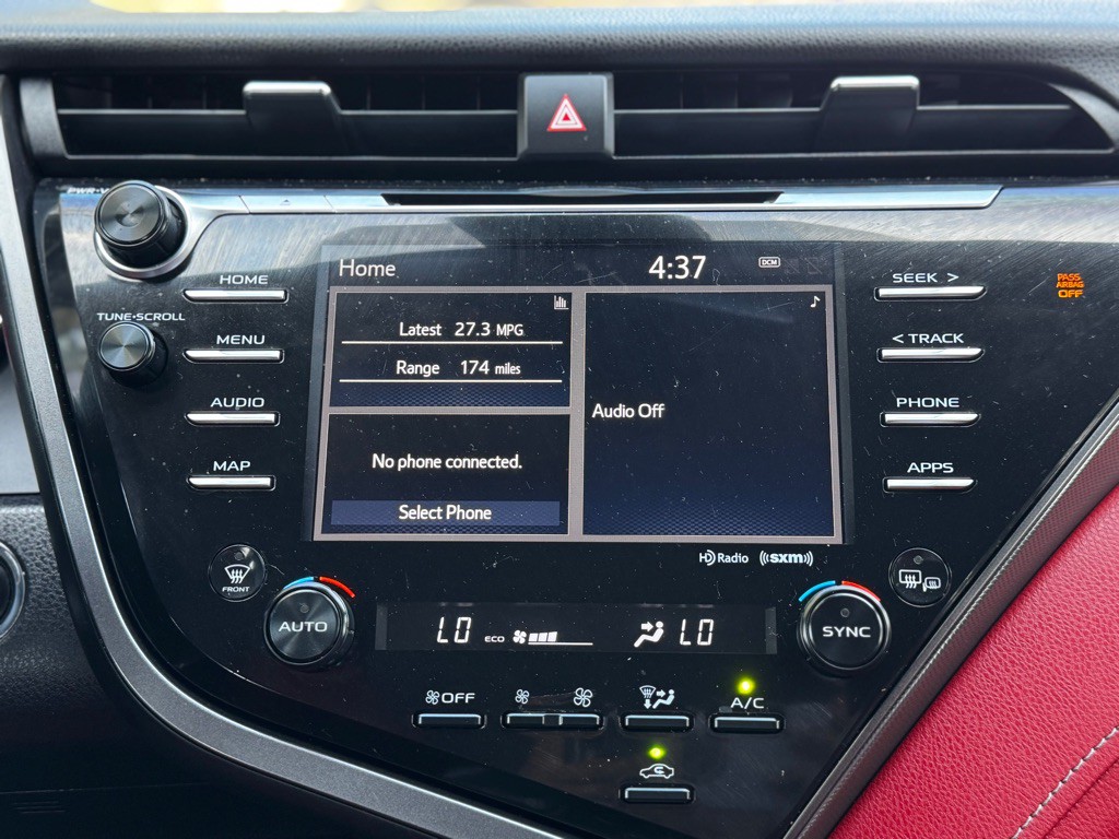 2019 Toyota Camry Image 22