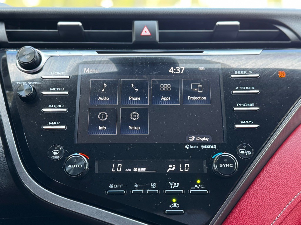 2019 Toyota Camry Image 23