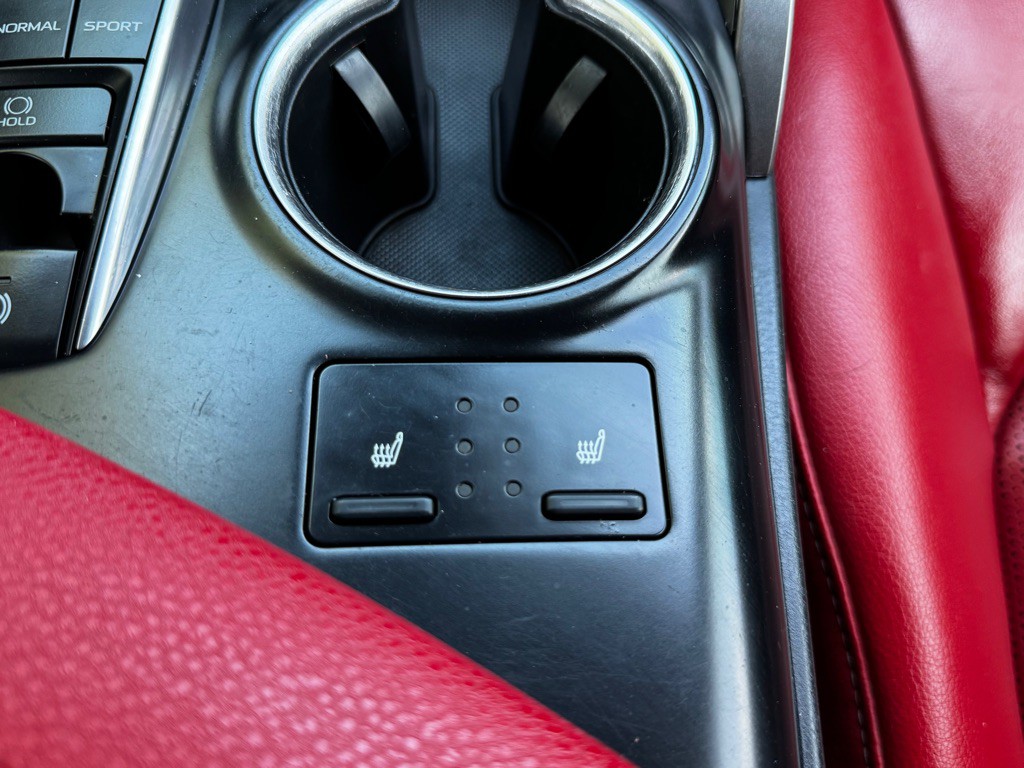 2019 Toyota Camry Image 24