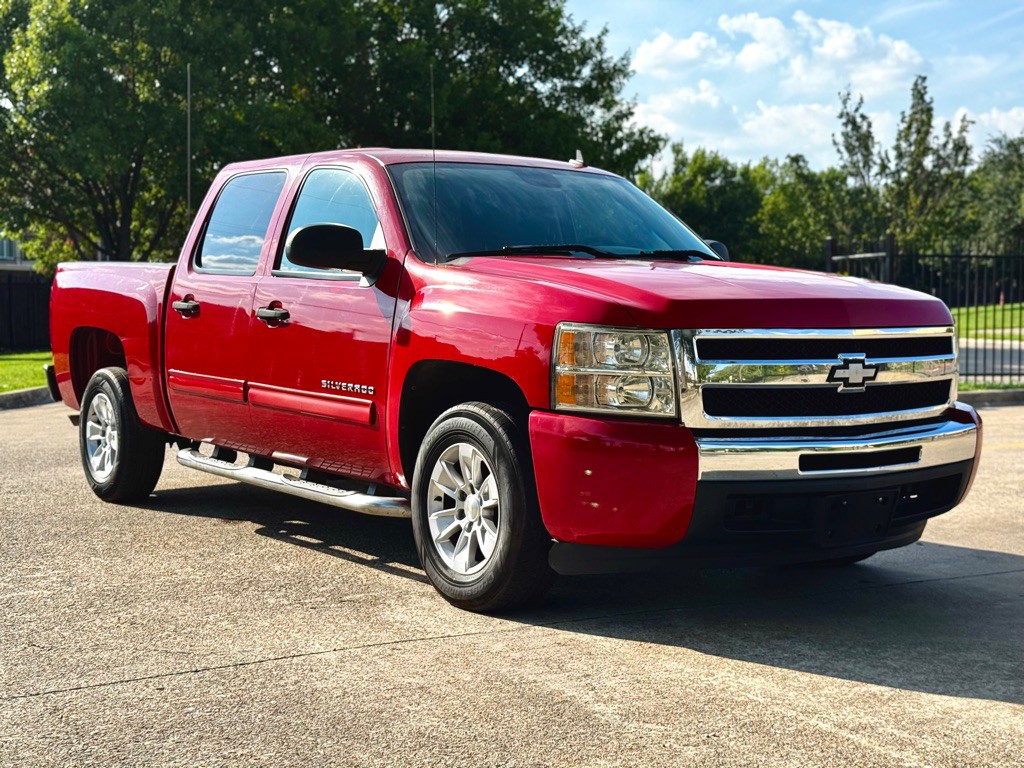2010 Chevrolet Silverado 1500 Image 2