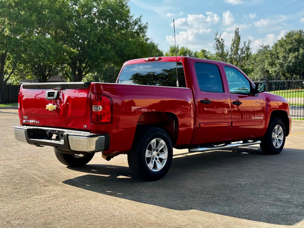 2010 Chevrolet Silverado 1500 Image 3