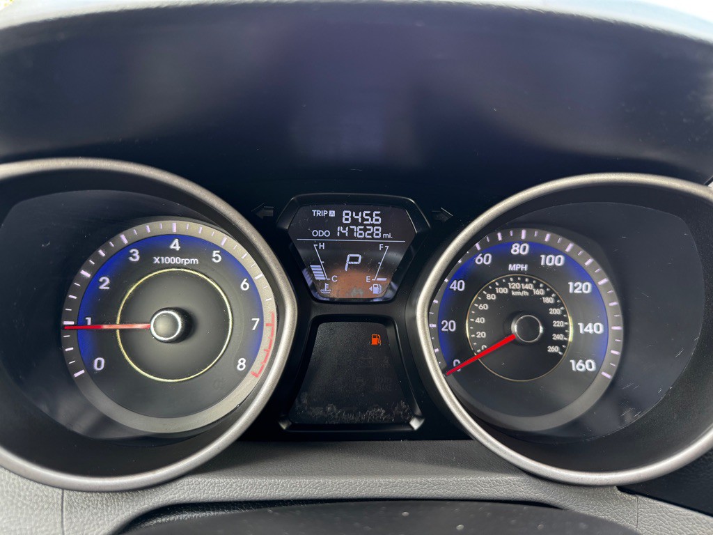 2012 Hyundai Elantra Image 13