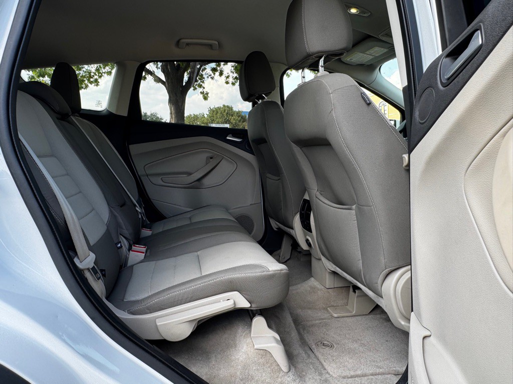 2013 Ford Escape Image 24
