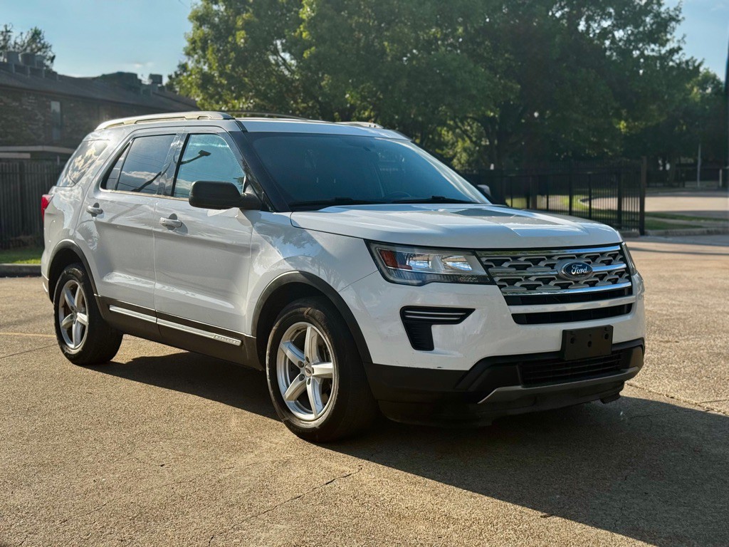 2019 Ford Explorer Image 2