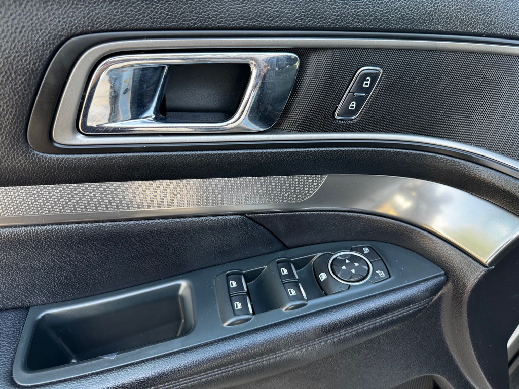 2019 Ford Explorer Image 7