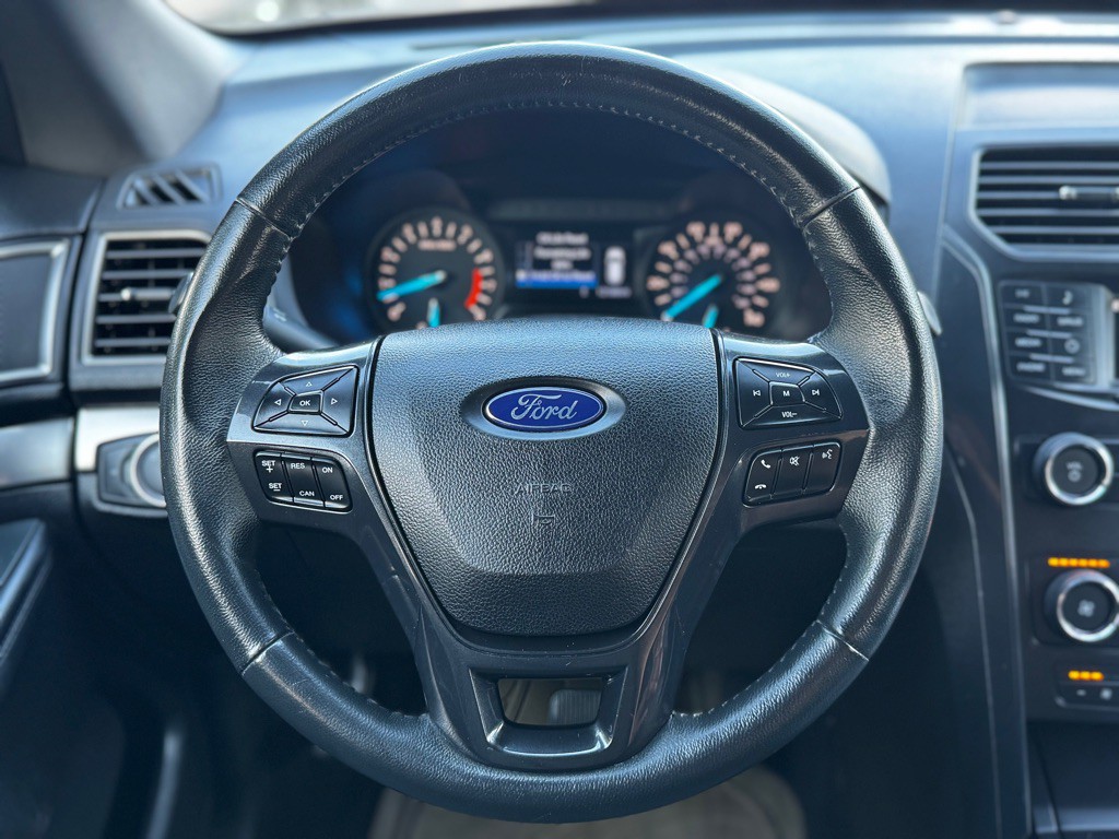 2019 Ford Explorer Image 10