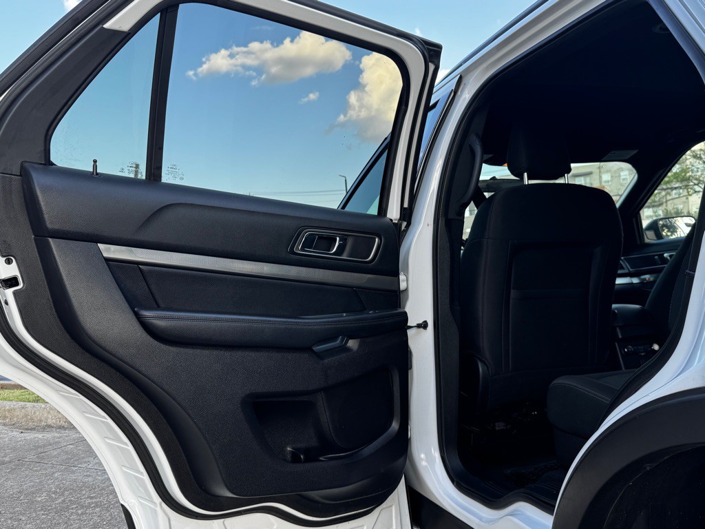 2019 Ford Explorer Image 21