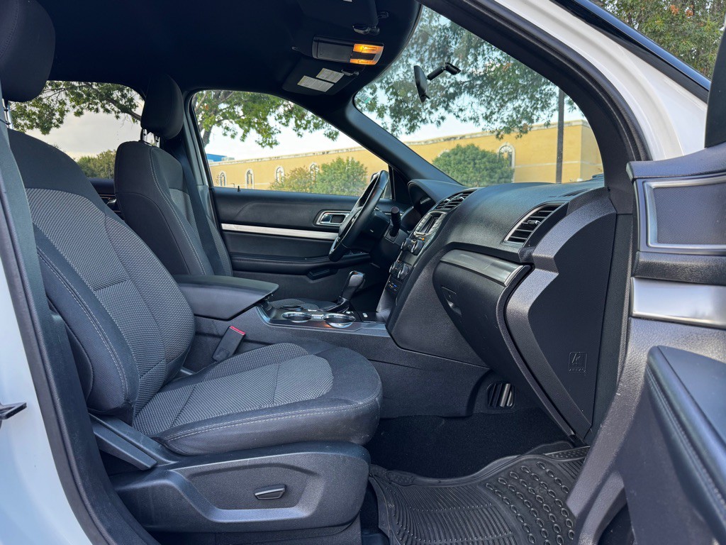 2019 Ford Explorer Image 28