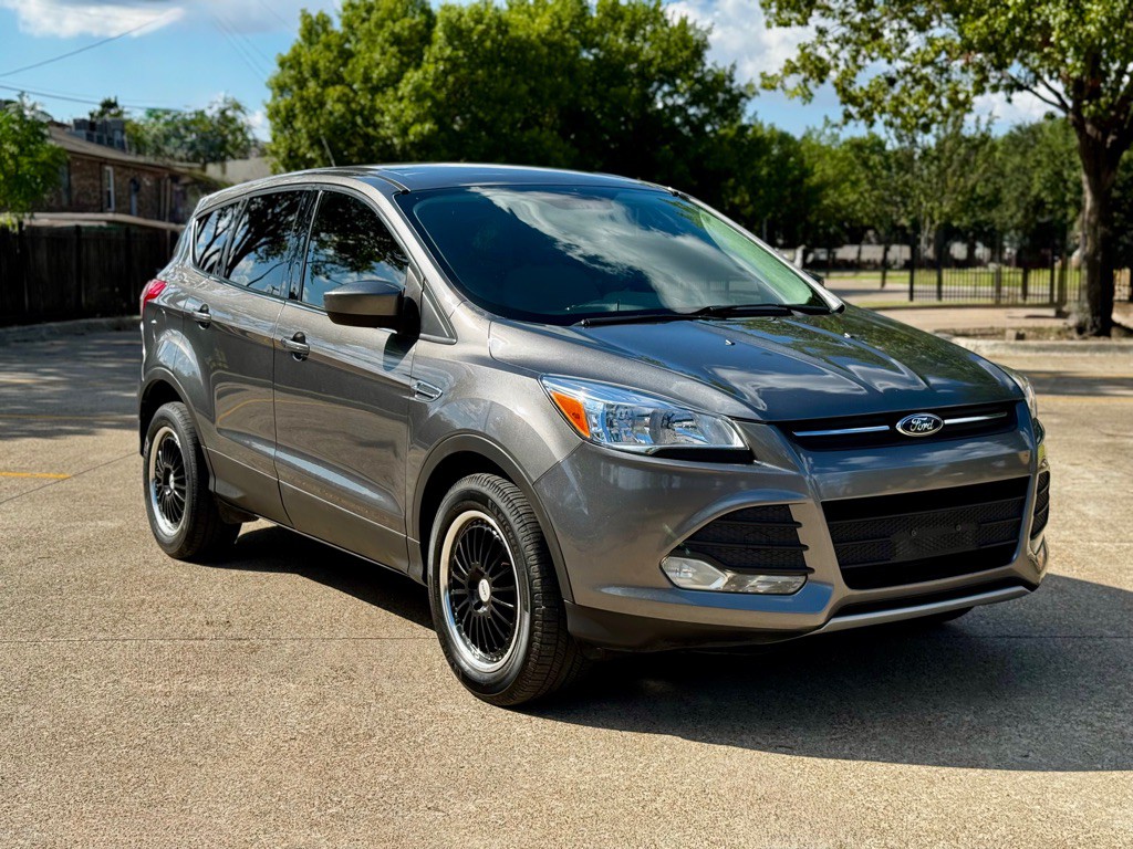 2013 Ford Escape Image 2