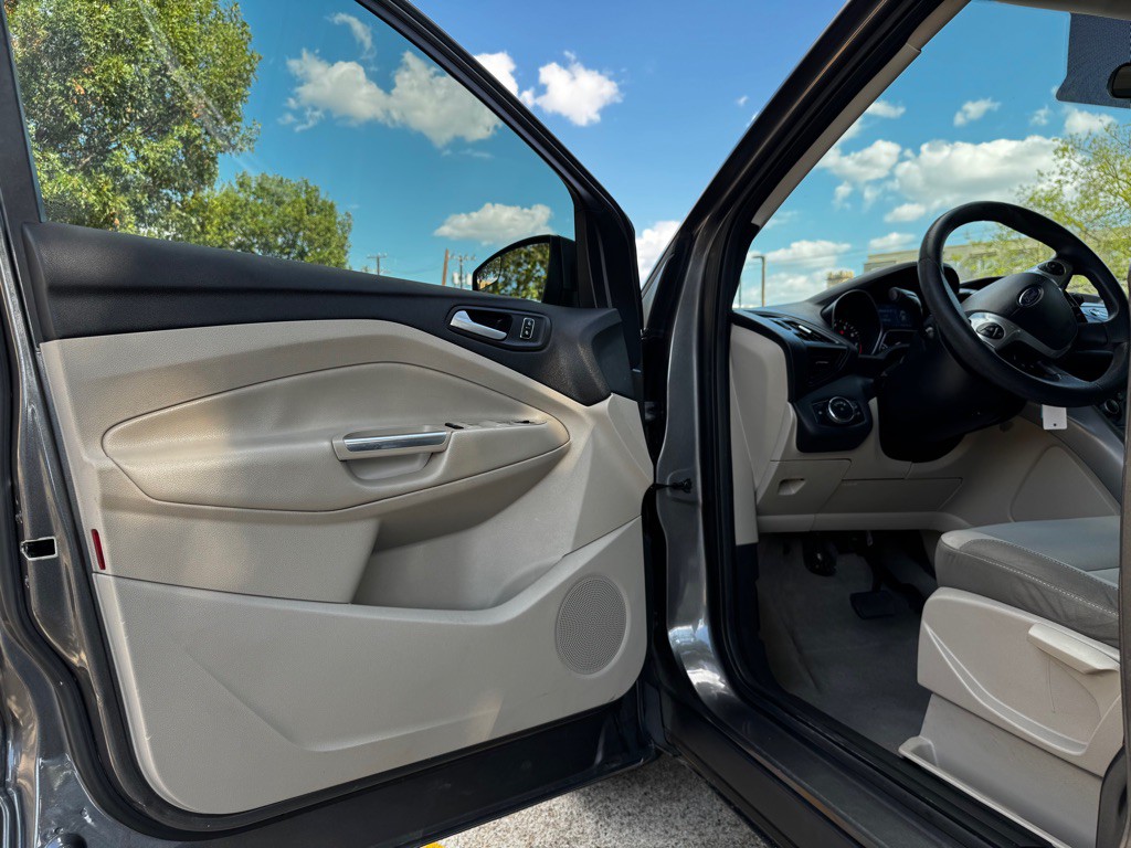 2013 Ford Escape Image 6