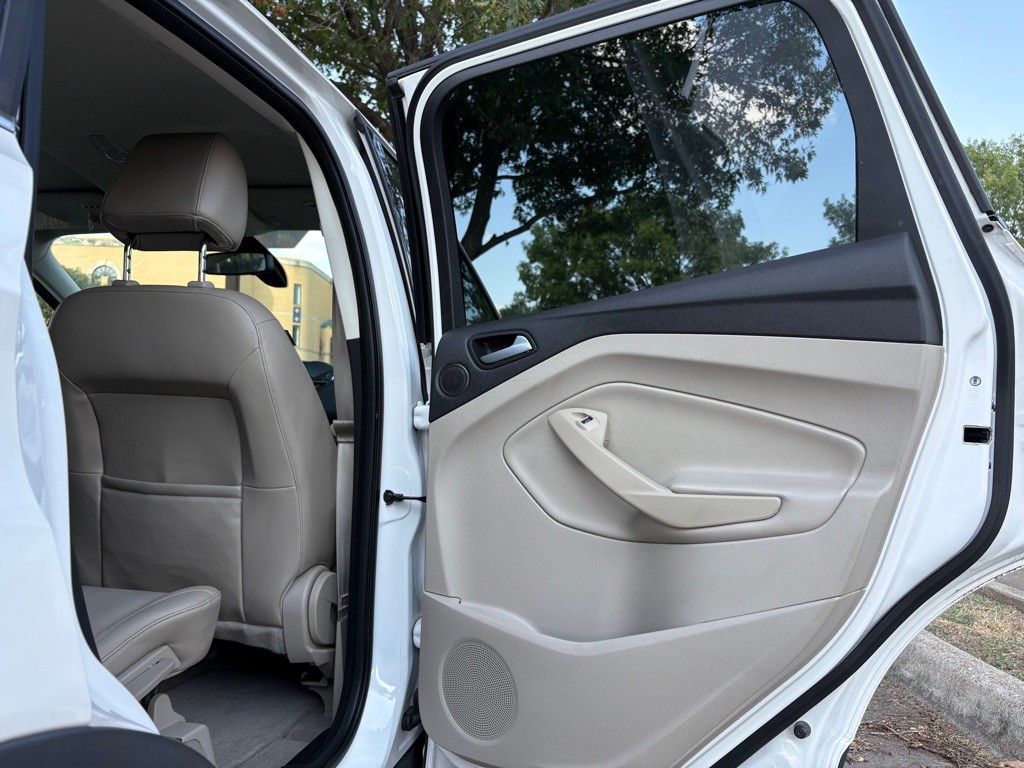 2013 Ford Escape Image 22