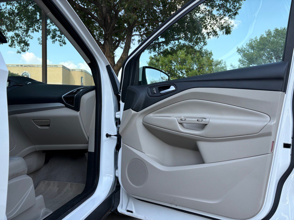 2013 Ford Escape Image 24