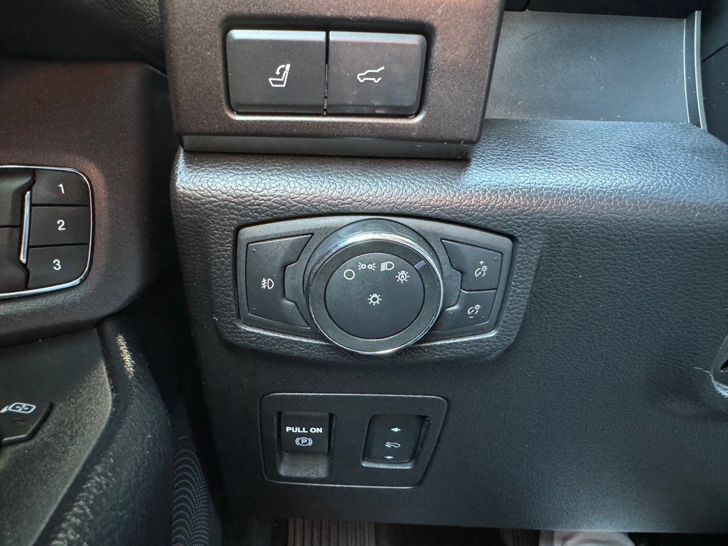 2019 Ford Expedition Image 16