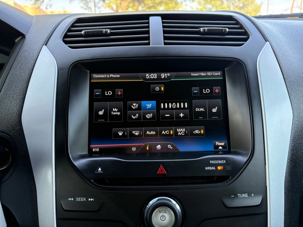 2014 Ford Explorer Image 22