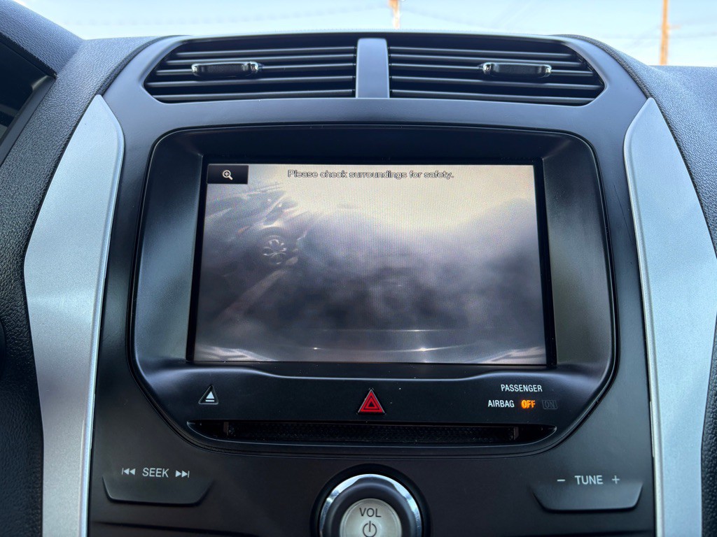 2014 Ford Explorer Image 24