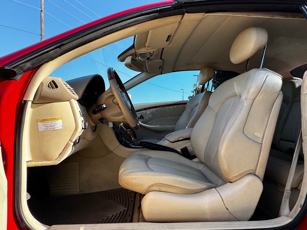 2005 Mercedes-Benz CLK-Class Image 5