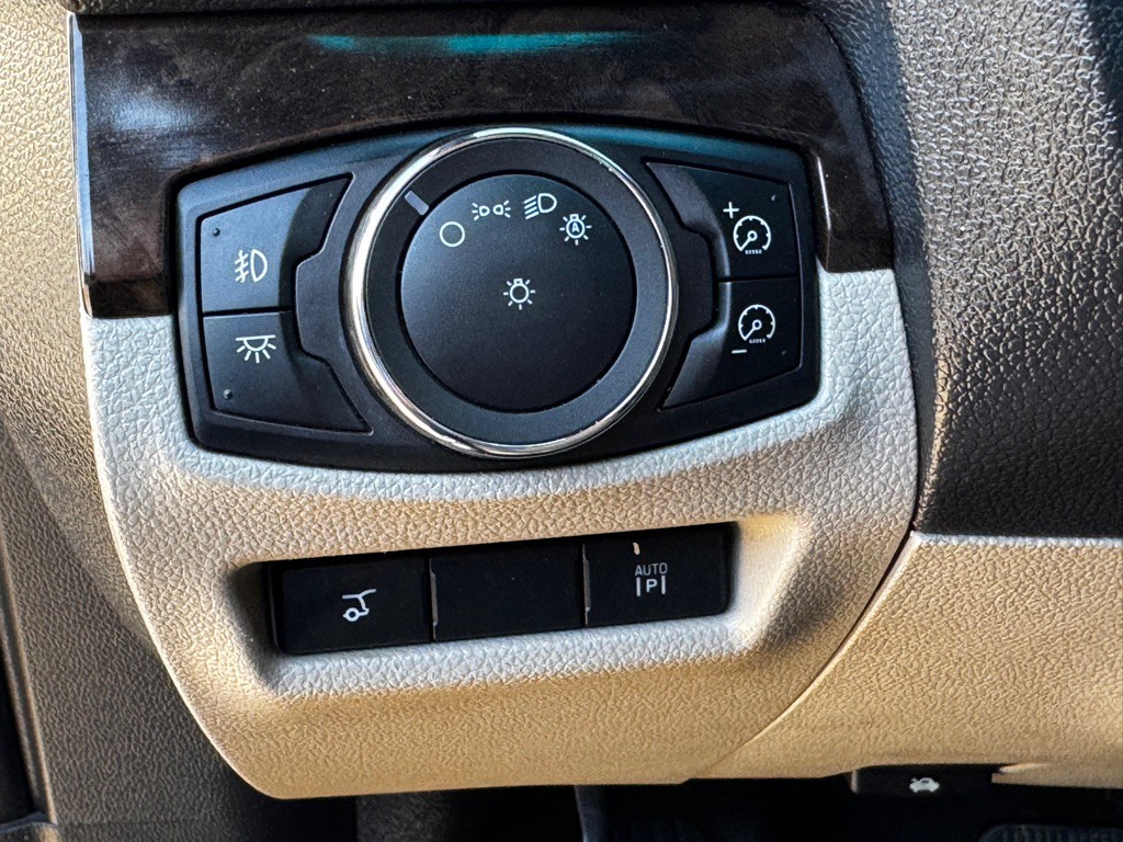 2012 Ford Explorer Image 9