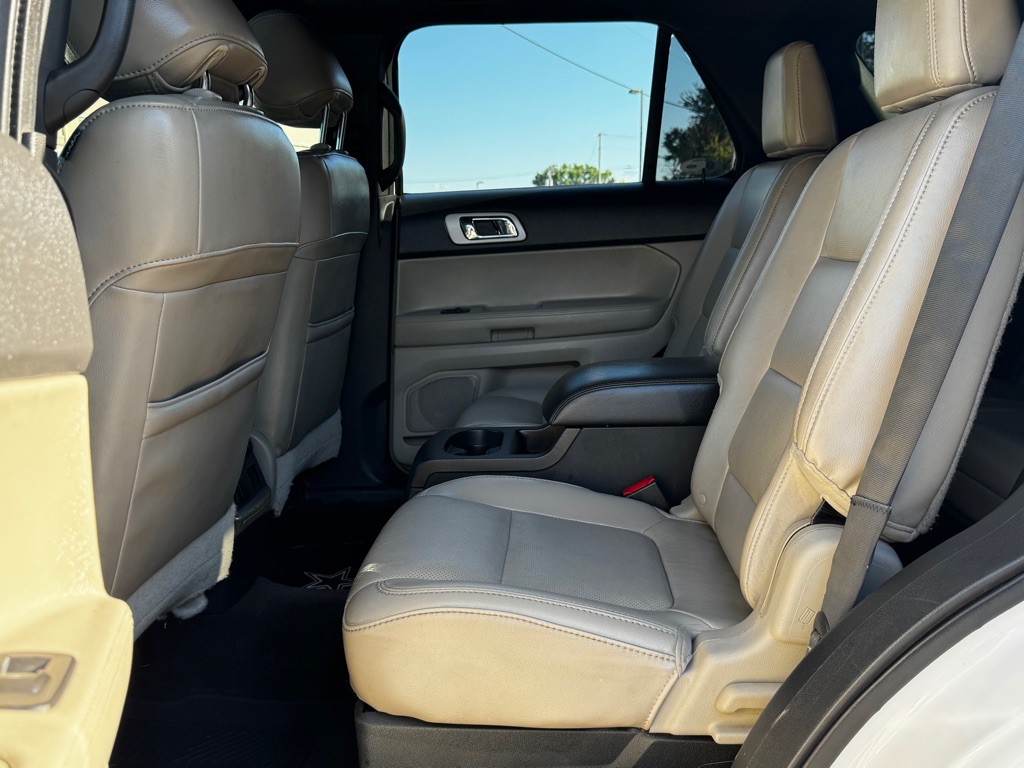 2012 Ford Explorer Image 22