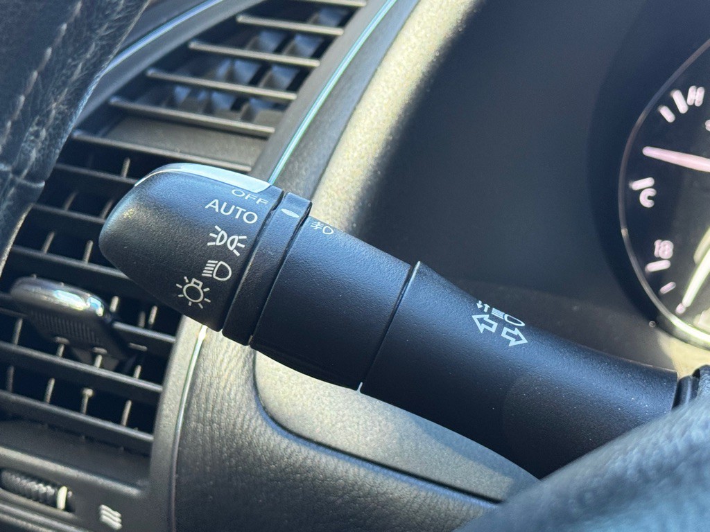2016 INFINITI QX80 Image 13