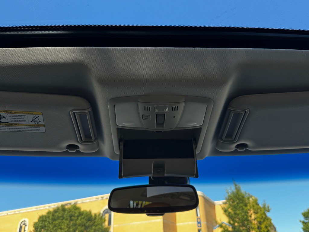 2016 INFINITI QX80 Image 21