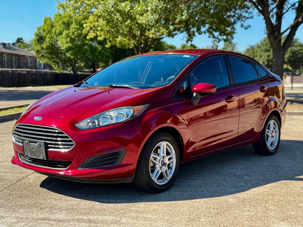 2017 Ford Fiesta Image 1