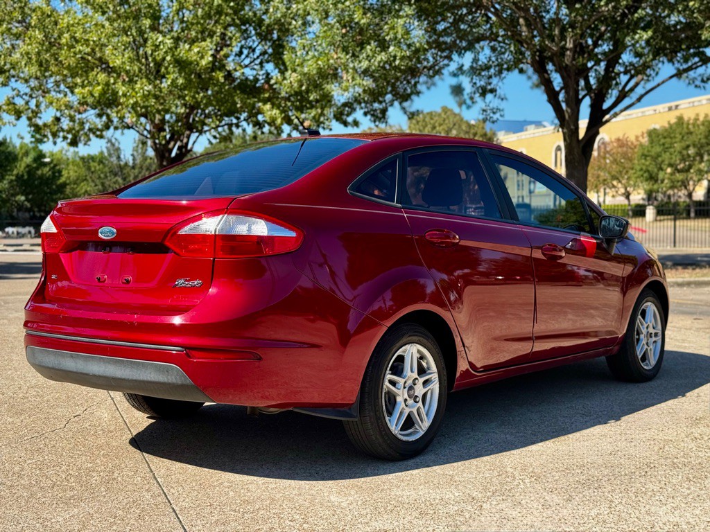 2017 Ford Fiesta Image 3