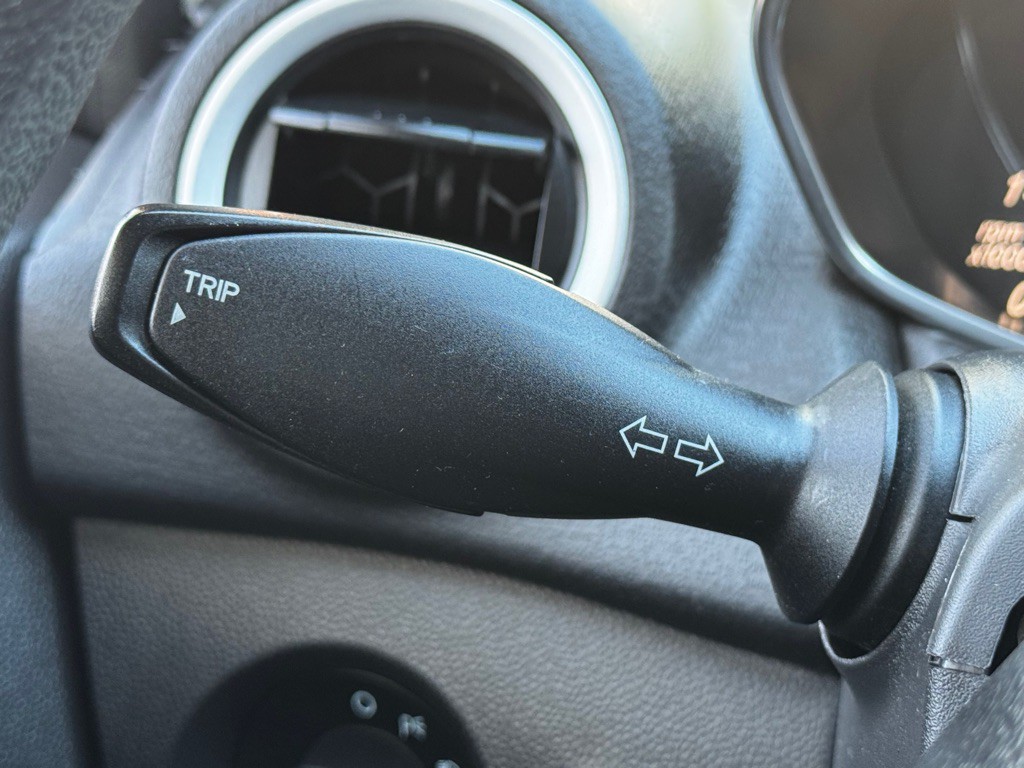 2017 Ford Fiesta Image 12