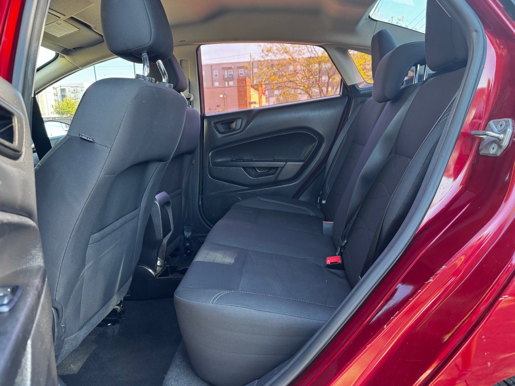 2017 Ford Fiesta Image 22