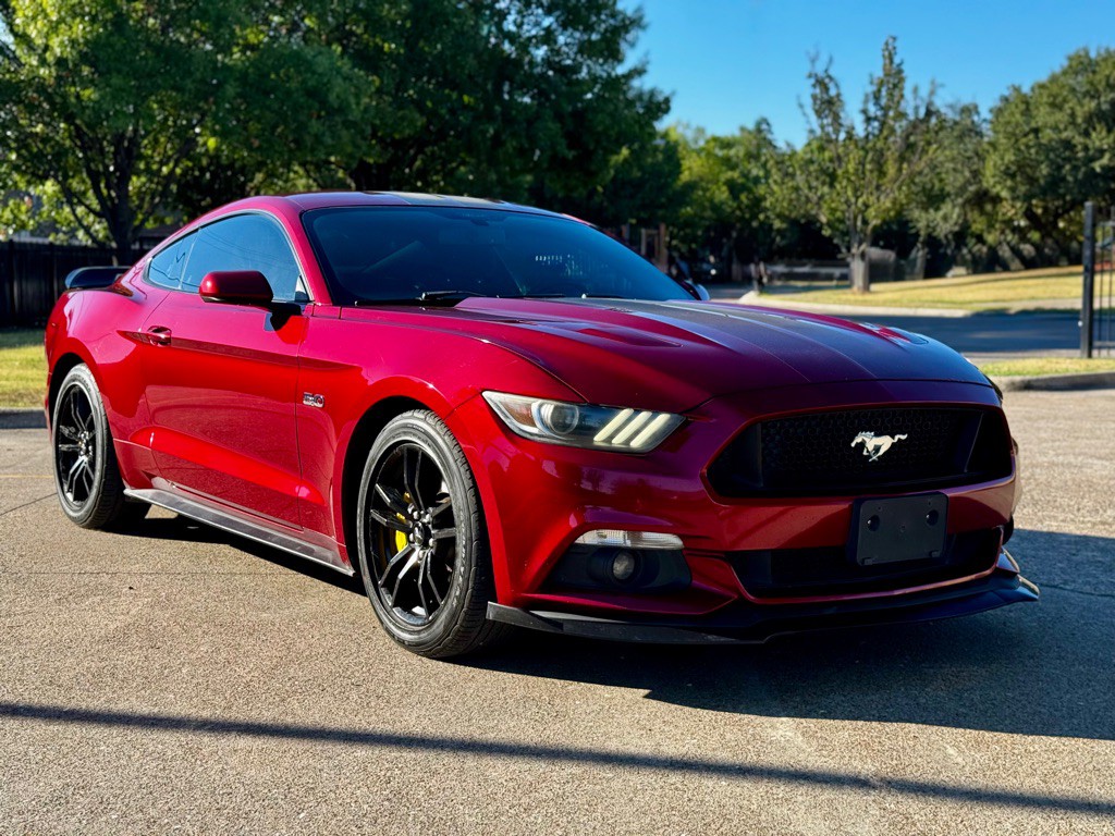 2016 Ford Mustang Image 2