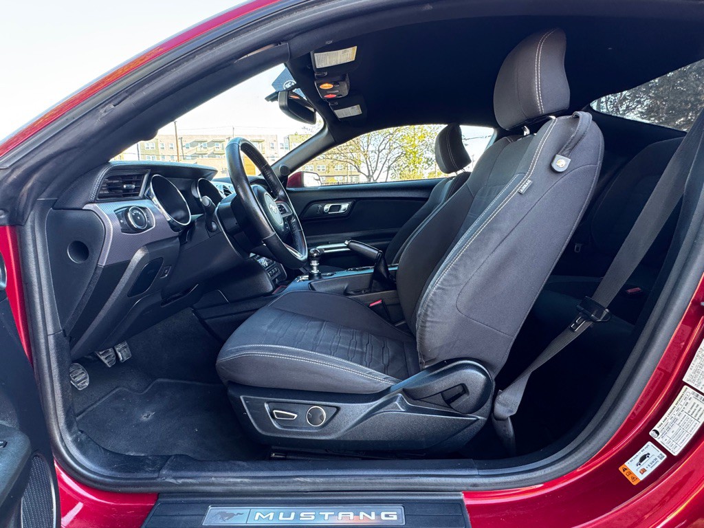 2016 Ford Mustang Image 8