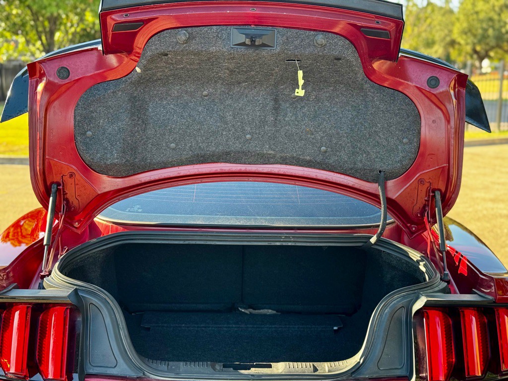 2016 Ford Mustang Image 27