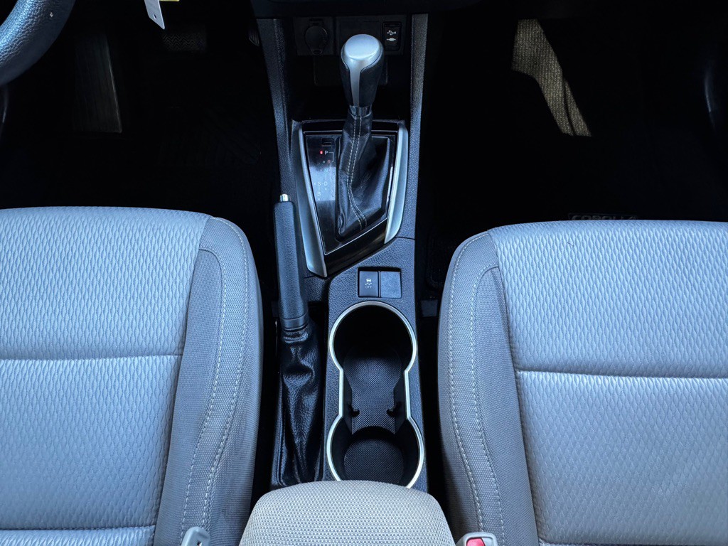 2016 Toyota Corolla Image 15