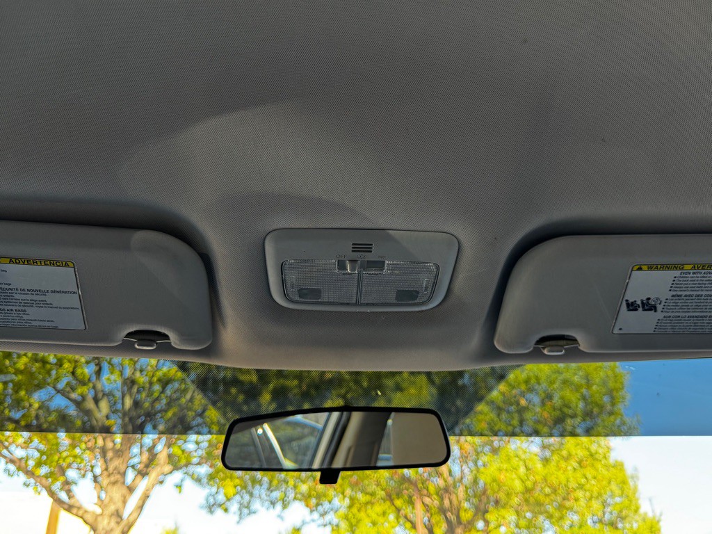 2016 Toyota Corolla Image 19