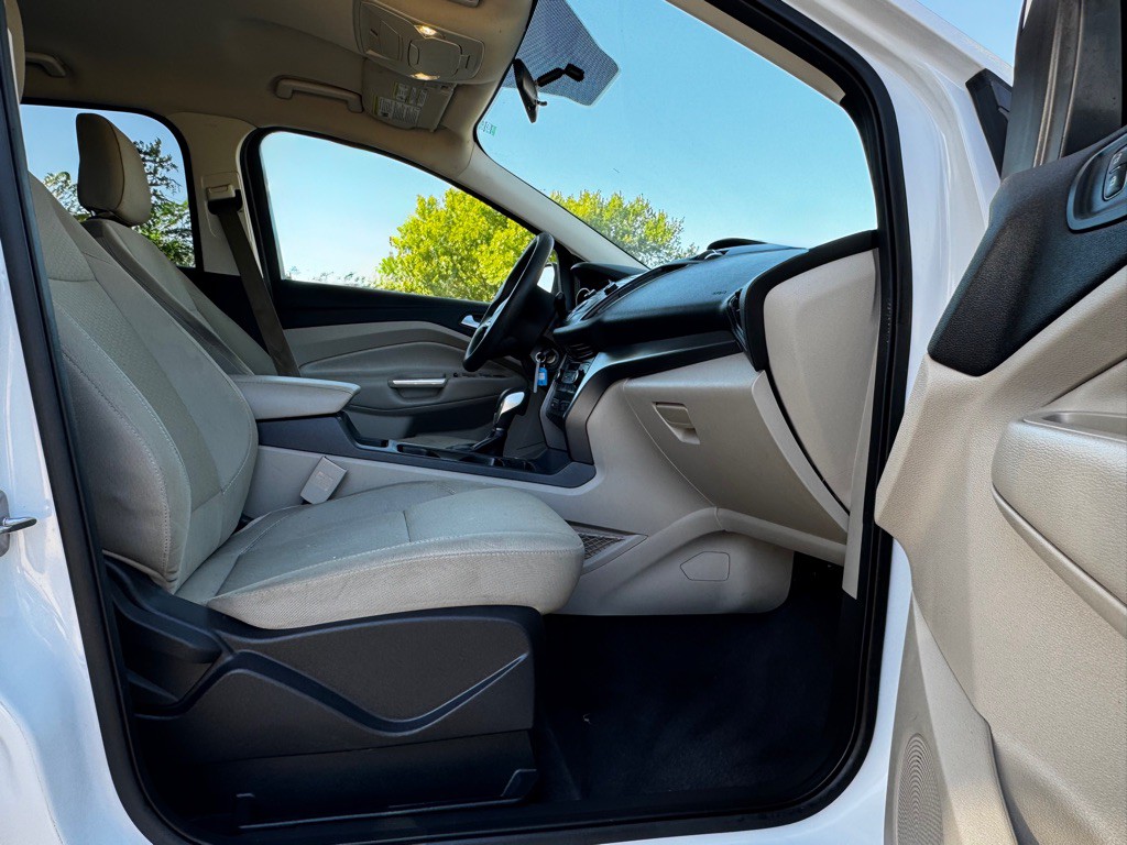 2018 Ford Escape Image 25