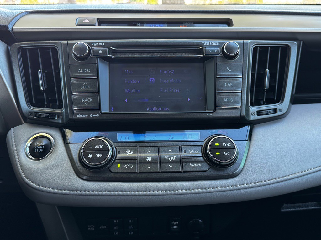 2013 Toyota Rav4 Image 21