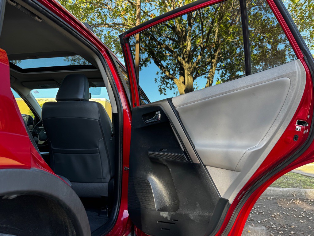 2013 Toyota Rav4 Image 26