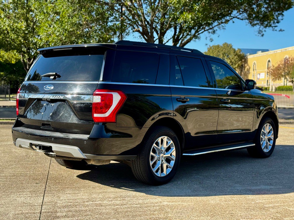 2021 Ford Expedition Image 3