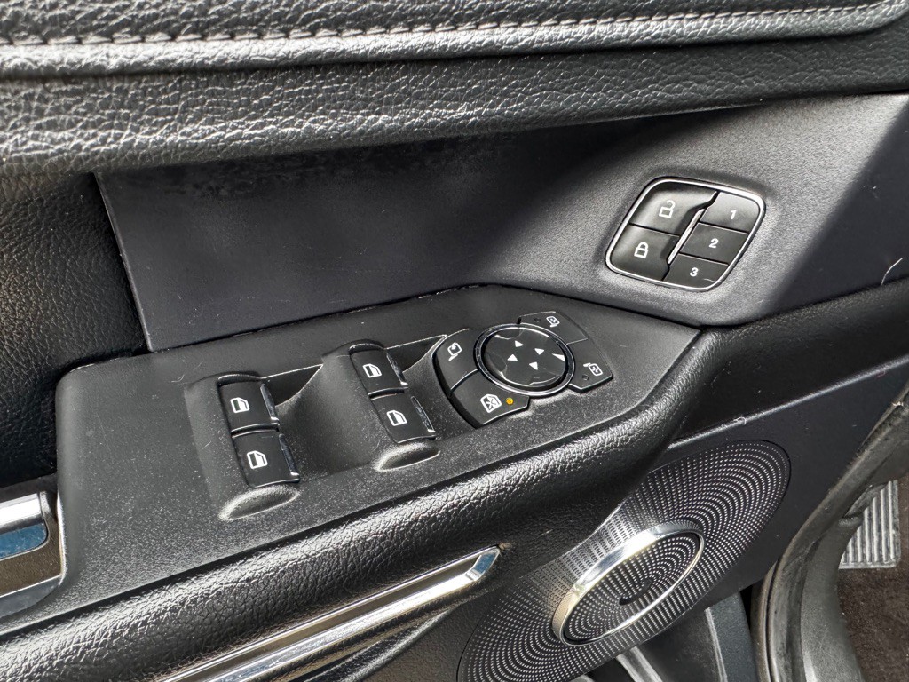 2021 Ford Expedition Image 8